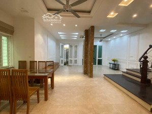 cho thuê bt kđt mễ trì hạ, nam từ liêm, dt 220m2, mặt tiền 10m, 4 tầng, ô tô đỗ cửa 24/24, 50tr/th