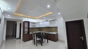 lê ninh, cho thuê nhà 3 tầng, ngay khu phố du lịch hàn quốc. giá 25 tr/tháng