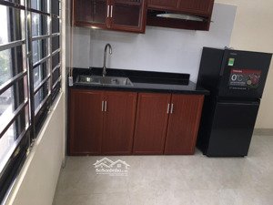 phòng full đồ, giá 3,6 triệu, dt 24m2 tại đường lê trọng tấn, thanh xuân. lh: 