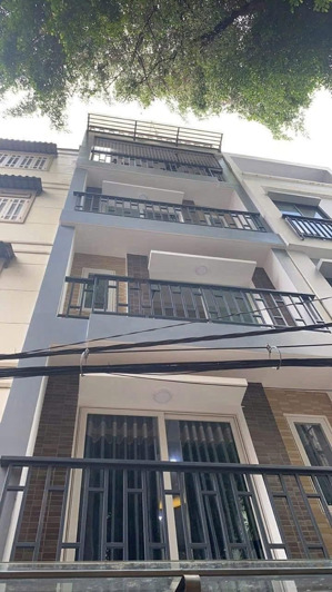 chủ cần bán nhà mai thị lựu-đakao-q1, gần trường đại học mở. 4tỷ480/82,3m2 đang cho thuê 29tr/tháng