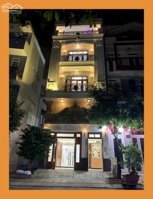 *Bán nhà 4 mê, đường Kinh Dương Vương (15m), gần Phùng Hưng, dt 76m2, giá 8,6 Tỷ