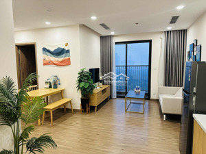 mời thuê căn 2pn 2wc 58m2 đủ đồ view btđ ban công đn toà sp sky oasis ecopark. lh ạ