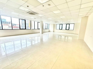 chính chủ cho thuê văn phòng tại số 2 vương thừa vũ - đối diện toyota thanh xuân, dt 90m2, 210m2