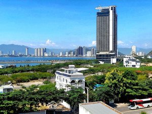bán nhà mặt đường lớn phạm văn đồng, view công viên, view khu đô thị biển vĩnh hòa, nha trang