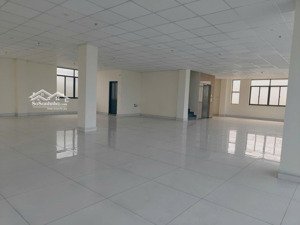 công ty doanh nghiệp anh/chị tìm xưởng trong và ngoài kcn gần 5000m2 sx ở bến lức, long an