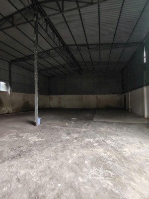 cho thuê kho gần hội trường đông hoà thích hợp làm kho hàng, chuyển phát
