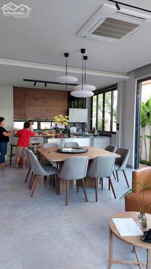 Bán Biệt Thự Đẹp 3 Tầng 145m2(10mx14,5m) Đường Nguyễn Hoàng-An Phú,Q2-Giá 39 Tỷ TL