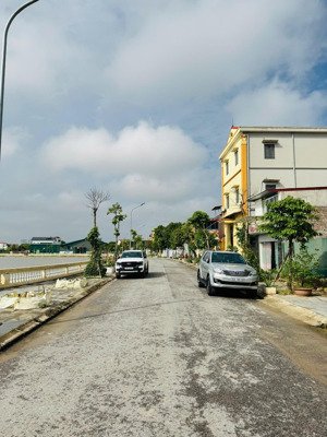bán 52m2 đất lại đà, đông hội gần cầu tứ liên, ô tô 7 chỗ thông vòng quanh chỉ hơn 6 tỷ.