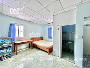 cho phòng ngay cầu thị nghè, ngã tư hàng xanh giáp q1