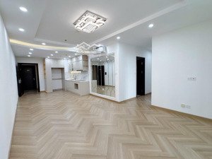 cho thuê căn 3 phòng ngủ times city - 116m2, có slot xe ô tô giá 19,5 tr/ tháng. lh: 