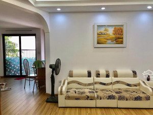 chính chủ cho thuê flc quang trung full nội thất nhà đẹp như mới giá chỉ 8 triệu!
