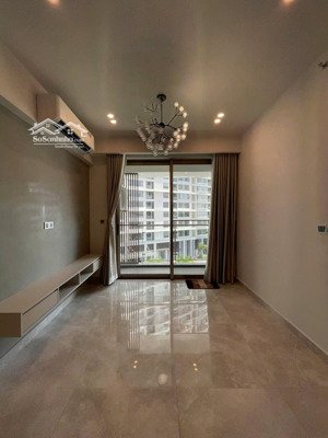 giá tốt - bán gấp căn hộ midtown the peak 2pn full nội thất có sẵn dòng tiền cho thuê