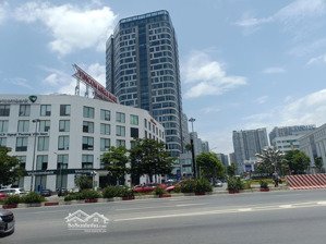 bán shophouse timecity , 226m ,8m mặt tiền , giá chỉ hơn 20 tỷ có thương lượng , kinh doanh tấp nập