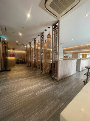 cho thuê mặt bằng tầng 1 chân đế chung cư licogi 13, vị trí vàng cho kinh doanh