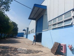 kho xưởng cho thuê tân phú trung, củ chi, dt: 1,700m2, có pccc