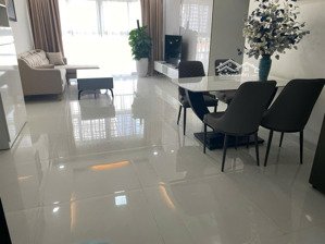 hàng hiếm khó tìm căn hộ happy valley dt 81m giá 6,4 tỷ có ô đậu xe hơi lh e trang