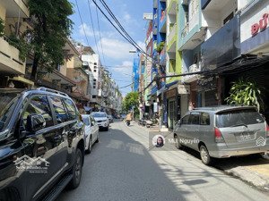 bán nhà hxh khu đường hoa - cù lao, pn. dt: 4,3m (nh)x21m (cn 85m2) 5 tầng hđt 35tr/th - giá 16 tỷ