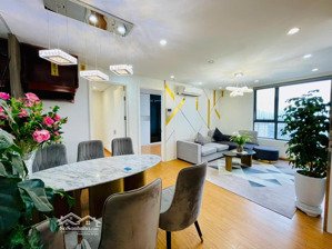 cho thuê chcc hongkong tower. căn góc tầng 12 tháp b 68m 2pn full nt đẹp. giá 16 tr. lh: 