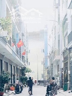 bán nhà 4 tầng 55m giá rẻ sát tân phú