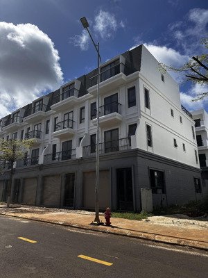 shophouse khe thoáng eco city premia, đối diện hoa viên. giá 6,05 tỷ. một căn duy nhất
