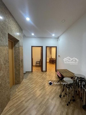 biệt thự phong cách châu âu! bình chánh ngang 8m dài 20m hoàn công đủ, có thang máy chỉ 14,5 tỷ tl