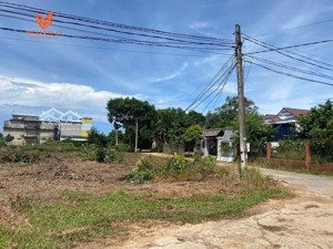 chủ cần bán đất cây thông trong - cửa dương - phú quốc. đất có 2 mặt tiền bê tông 7m