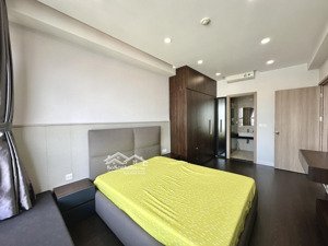 giá thuê 17tr bao phí, 75m2, hướng đẹp, 2pn/2wc, check in t7 - liên hệ xuân novaland