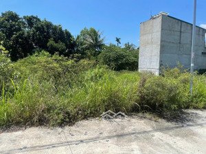 cần bán lô đất full thổ cư đường ô tô 6m phường tây nha trang cách đường d30 chỉ 200m