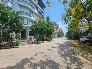 siêu lô góc kinh doanh kđt văn phú - vị trí kinh doanh gì cũng được - nhà 5 tầng thang máy - 2x tỷ