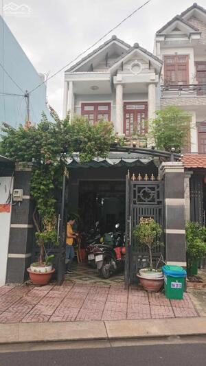 Bán Nhà Mặt Tiền Tân Thới Hiệp 09, Ngay Tòa Án Q12.94m2, 2 Tầng,xe hơi ngủ trong nhà.