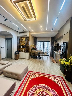 chính chủ cần bán căn góc 2 ngủ full đồ mới đẹp nhận nhà ở ngay giá 3tỷ2xx