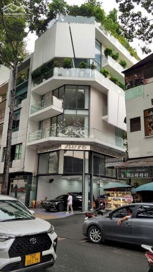 Bán nhà góc 2MT đường Ngô Quyền,P.5,Q.10 - 6,5x15m(CN:88m2)4 tầng-HĐT: 50tr/th - Gía: 21 tỷ