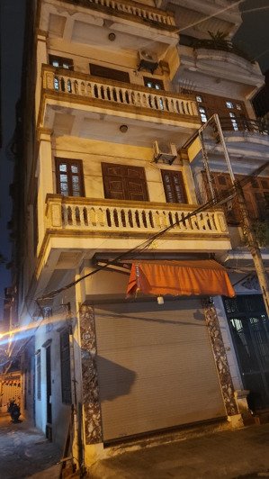 (chính chủ)bán nhà phố cầu giấy kinh doanh đỉnh ,5 tầng đẹp,mặt tiền rộng rãi ,khu vực lõi cầu giấy