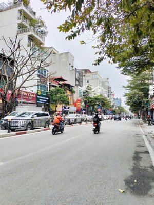 bán nhà độc quyền mặt phố tôn đức thắng - đống đa - kinh doanh. dt 78m2 x 7 tầng. giá 31.9 tỷ