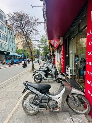 bán nhà mp khâm thiên - đống đa. dt 130m2 giá chào 44 tỷ. (có tl)