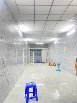 cho thuê nhà khu nguyễn sơn - đường 12m - xe tải đậu - 4x17m nhà đẹp - làm vp kho chứa hàng