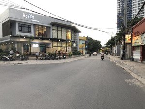 15tr/ tháng, cho thuê 240m2 đất (15x17) lô góc, hoàng văn thụ, chánh nghĩa tdm, bd