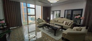 bán căn hộ 2pn tầng 18, đủ đồ liền tường, nhập khẩu. giá chỉ 78 triệu/m2. thiết kế vuông, đẹp