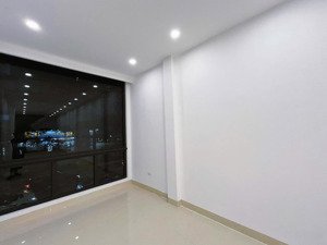 chính chủ cho thuê nhà nguyên căn mặt phố quang trung, quận hà đông, hà nội