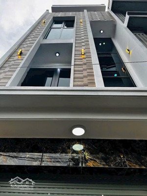 bán nhà đẹp liên ninh 4 tầng full nội thất. 7 chỗ chạy thông