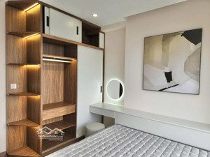 mời thuê căn 2pn 2wc 75m2 đủ đồ view sông hồng toà s1 sky oasis ecopark. lh ạ