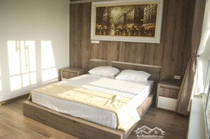 tôi chính chủ bán ch cao cấp toà nhà sun square, trên mặt đường lê đức thọ, vào sân bóng mỹ đình.