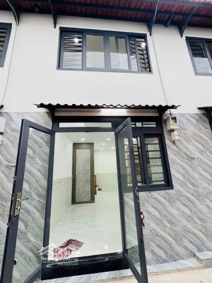 bán nhà gần cầu tham lương giá 1ty080 tr còn thương lượng.