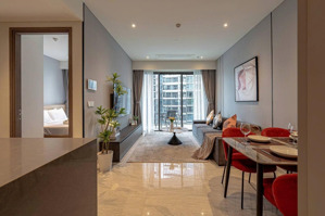cho thuê căn 2pn opera đầy đủ nội thất, view hồ bơi vô cực, cầu ba son và sông sài gòn- 