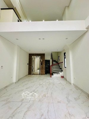 nhà đẹp full nội thất, tháng máy, vị trí đắc địa, tại phố sài đồng, long biên, hà nội 40m2, 7.8 tỷ