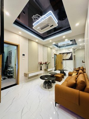 bán nhà mặt phố an xá ba đình.dt: 41m2 x 5 tầng ..mt : 4,2m...sđcc. giá: 18,3 tỷ