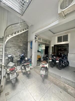  LÝ CHÍNH THẮNG – Q3 – 85M² – 4 TẦNG – 15 PHÒNG – DÒNG TIỀN SẴN CÓ