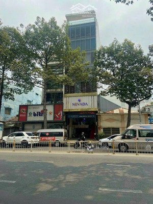 siêu phẩm! bán gấp tòa nhà hầm 7 tầng mặt tiền cộng hòa - dt: 5.7 x 22m - hđt: 160tr chỉ 24.3 tỷ