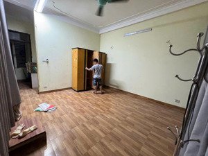 bán nhà bạch đằng gần ô tô 45m2 x 3t x nhỉnh 8 tỷ, ở ngay