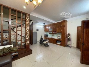 bán nhà - phố hoàng hoa thám - dốc tam đa - ba đình.
+ 43m2 - 4 tầng - 9,1 tỷ lh : 